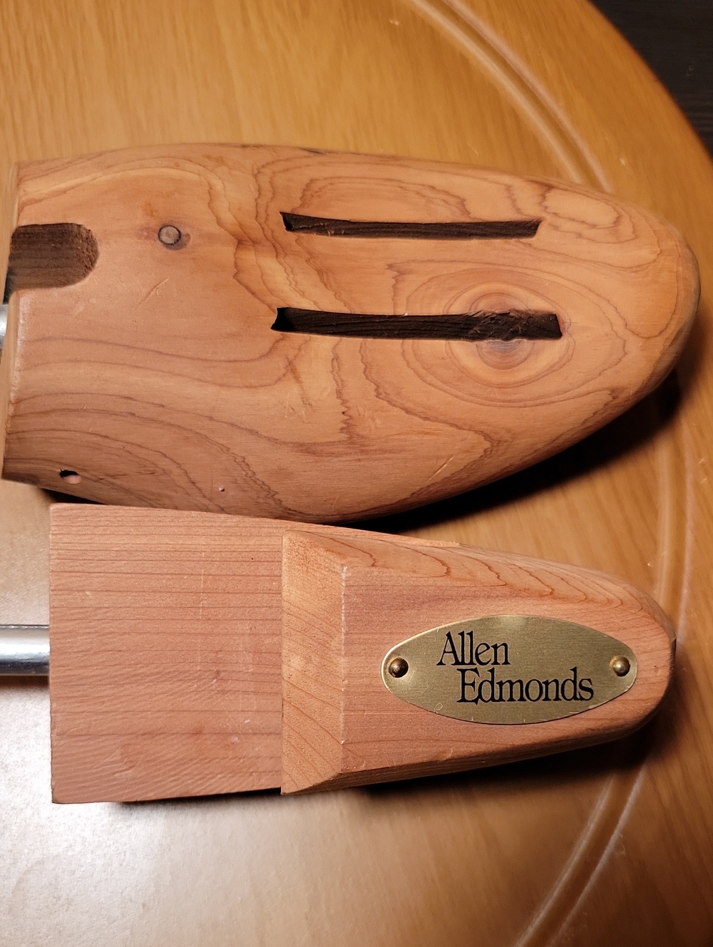 Allen Edmonds Natural Cedar Shoe Trees - Light Brown Medium - Picture 2 of 5
